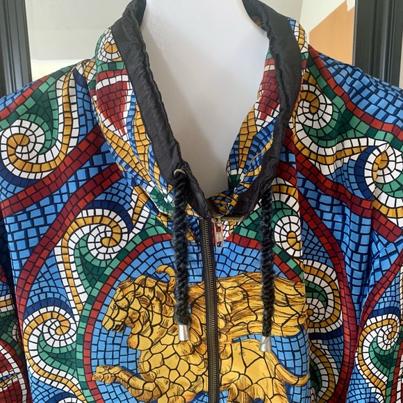 Vintage Gallery Lion Jacket - Picture 9 of 9